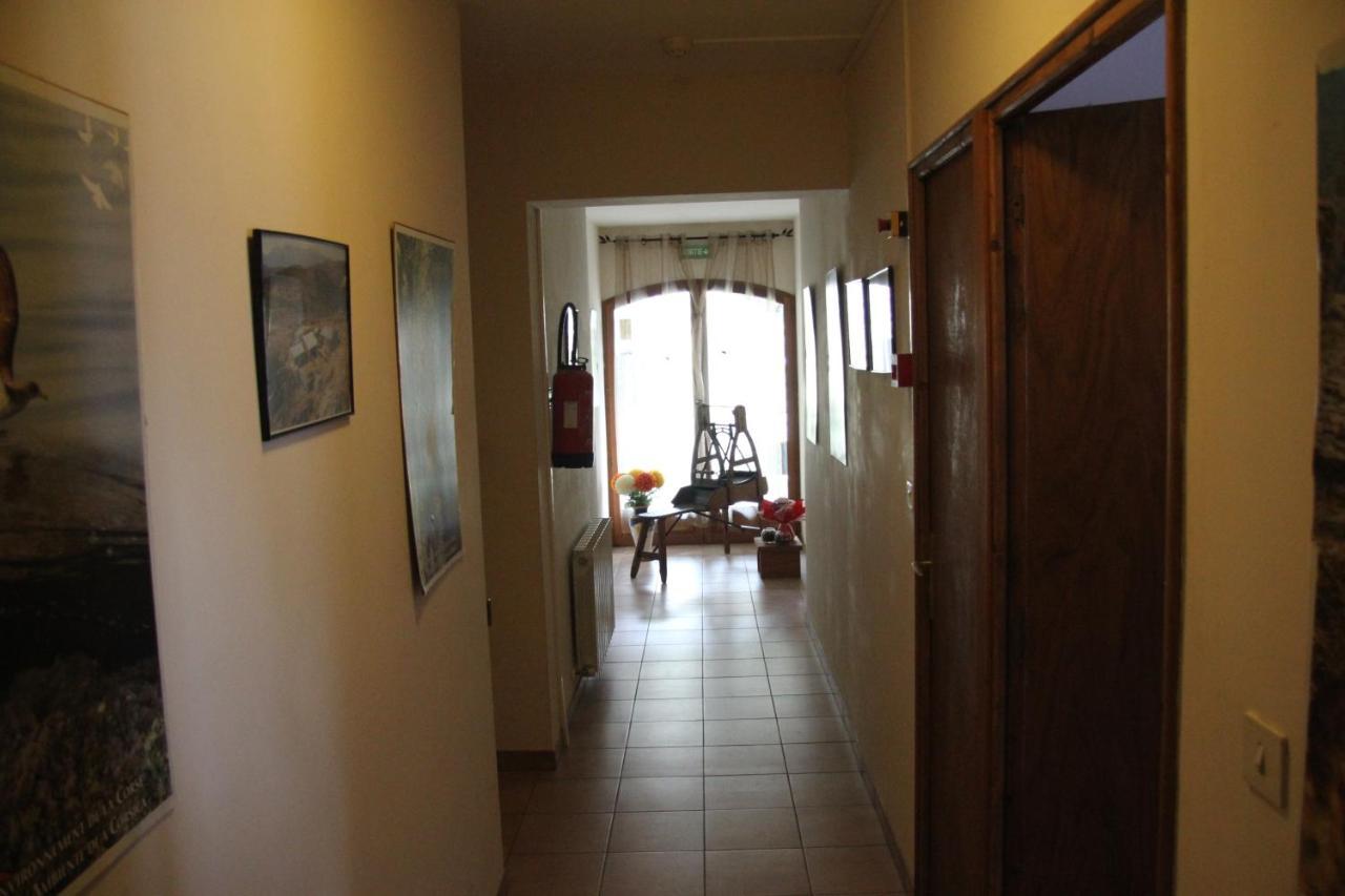 Chambre D'Hote "Chez Antoinette Et Charles" Santo-Pietro-di-Venaco エクステリア 写真