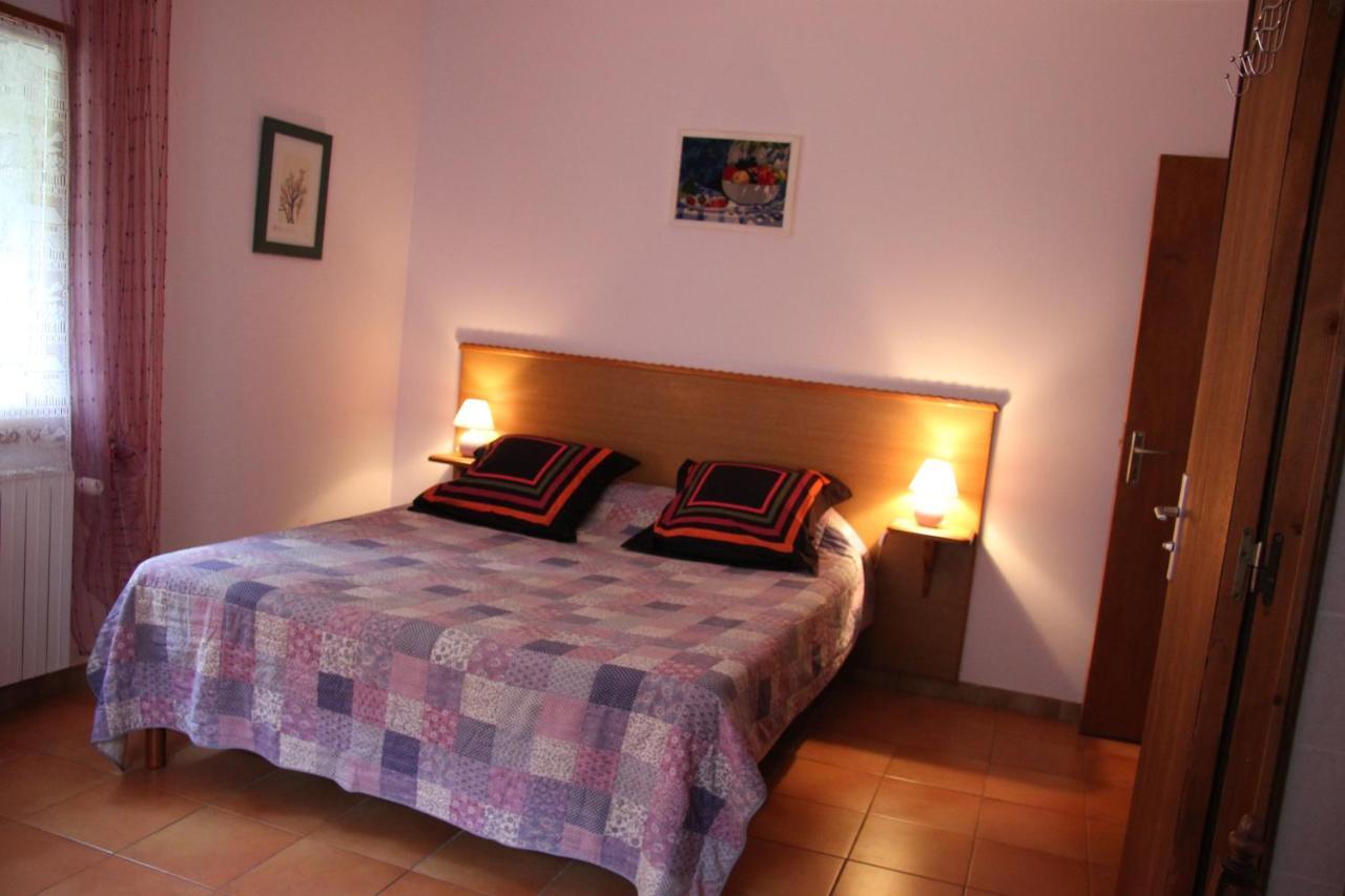 Chambre D'Hote "Chez Antoinette Et Charles" Santo-Pietro-di-Venaco エクステリア 写真